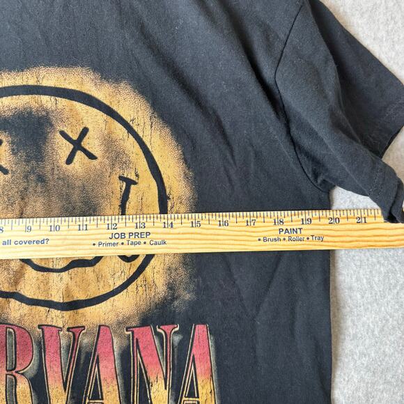 Nirvana Black T-Shirt Mens Medium Graphic Band Grunge Y2K 90s 100% Cotton Smile - Picture 2 of 7